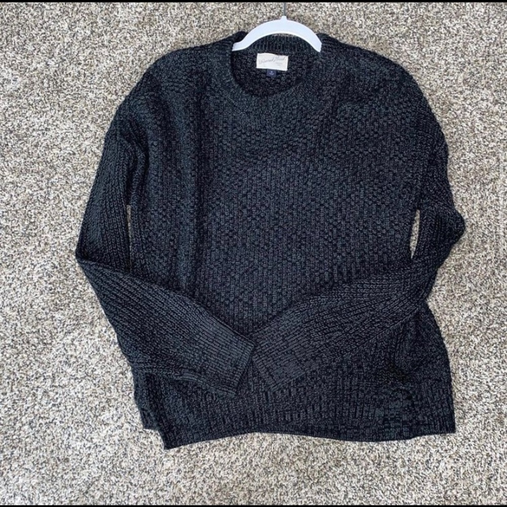 Universal Thread sweater